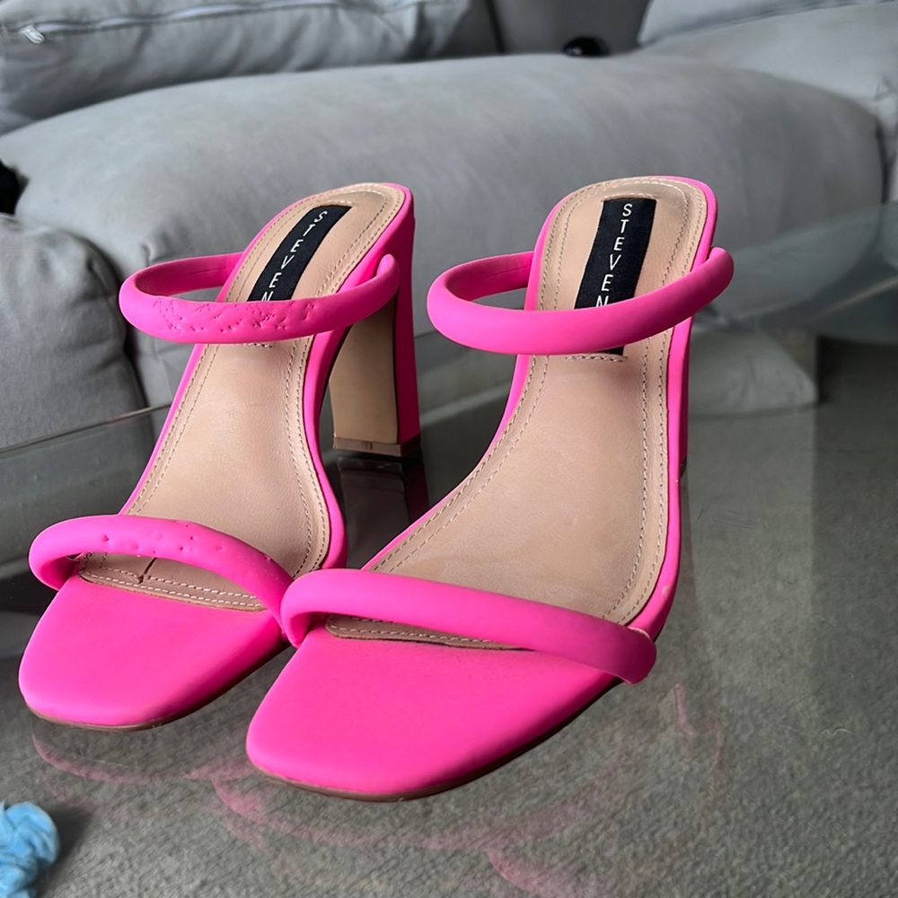 Hot Pink Steve Madden Heels 💕💖